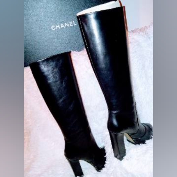 New Coco Chanel black leather knre high boots - Picture 1 of 13